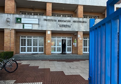 Entrada del Instituto de Enseñanza Secundaria de Gerena (Sevilla).