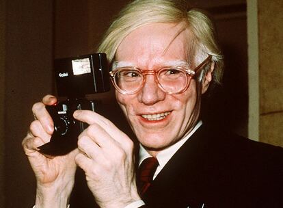 Andy Warhol, fotografiado en Nueva York en 1976.