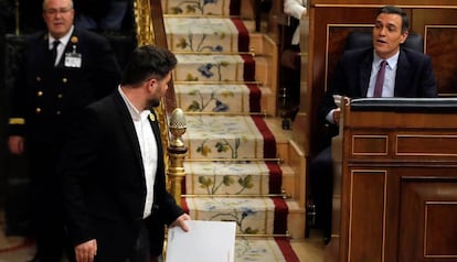 Gabriel Rufián y Pedro Sánchez, en el Congreso. 