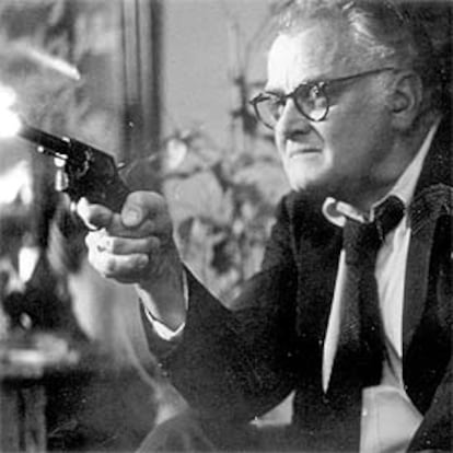 Art Carney, en una escena de la película <i>El gato conoce al asesino. </i>