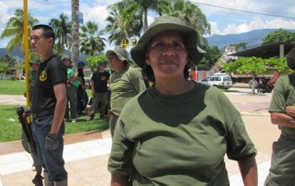 Domínica Arana, miembro de un comité de autodefensa.