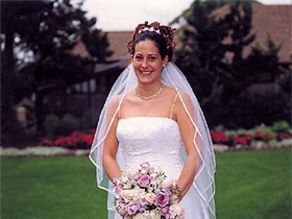 Silvia San Pío, que murió el 11-S en Nueva York, en una fotografía del día de su boda.