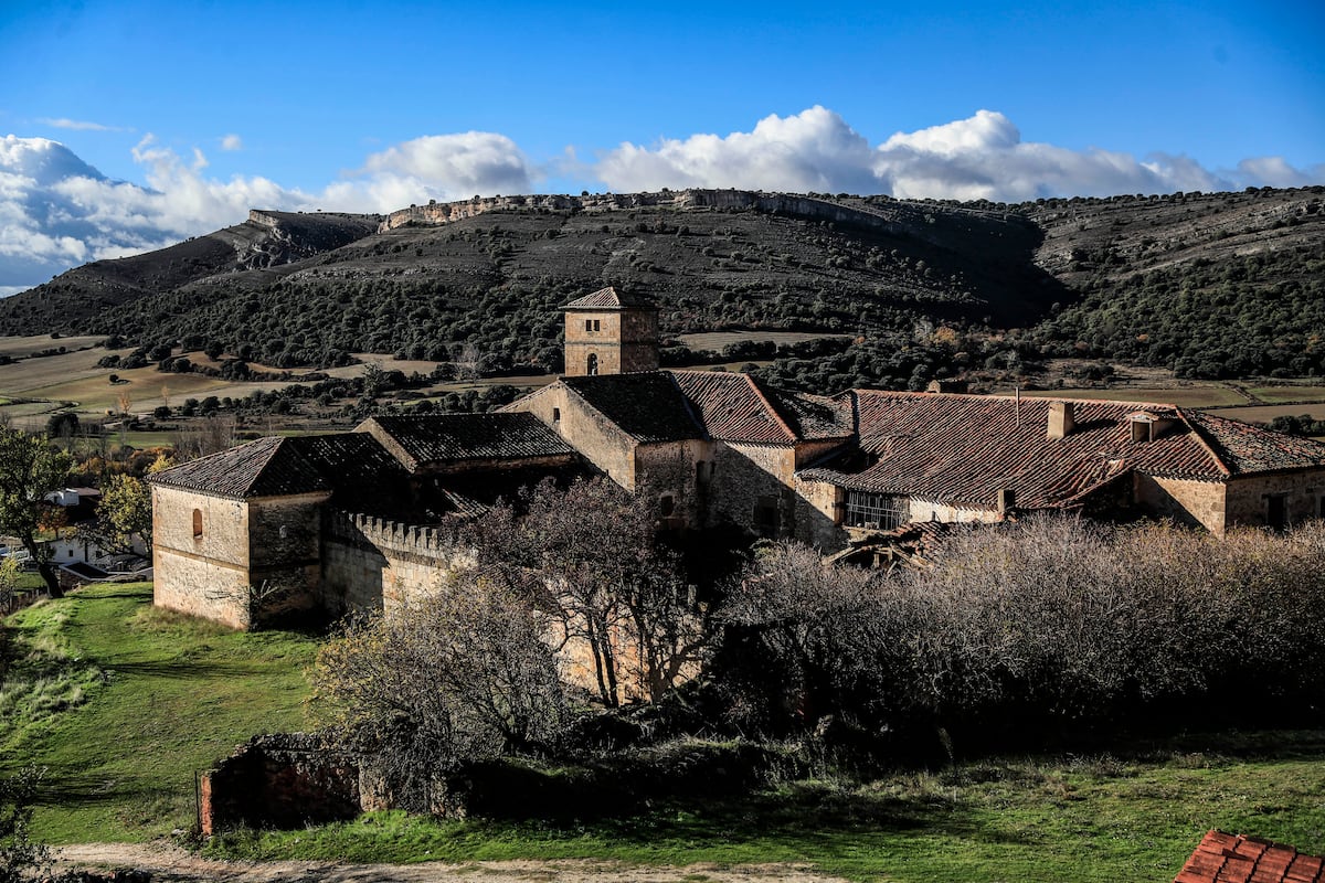 España vacía: Se vende monasterio del siglo XVI con 325 hectáreas, coto de  caza e iglesia románica en Soria. Razón: Idealista | España | EL PAÍS