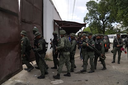 Troops deployed to take over the Tocorón Penitentiary in Aragua Venezuela; September 20.