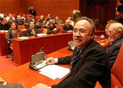 Josep Lluis Carod, en la reunión de la ejecutiva de Esquerra que aprobó la formación de un Gobierno de progreso.