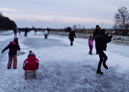 El patinaje sobre hielo es una de las actividades invernales preferidas de los habitantes de la ciudad.