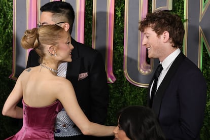 Ariana Grande y Ethan Slater en la 'premiere' de 'Wicked' en Nueva York, el 14 de noviembre de 2024.