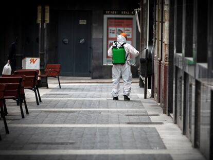 Tareas de desinfección en Valencia.