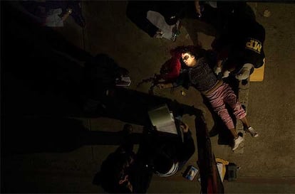 Esta brutal fotografía de un crimen de la violencia contra las mujeres en Guatemala es otra de las vencedoras. Es una obra del fotógrafo argentino Walter Astrada para World Picture Network.