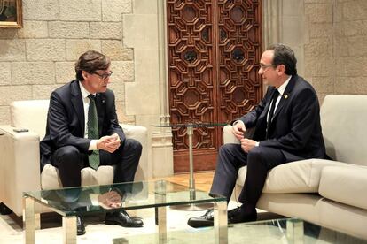 El presidente del Govern, Salvador Illa, y el del Parlament, Josep Rull.