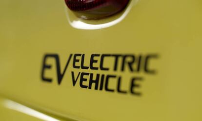 Parte trasera de un vehículo eléctrico