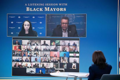 La vicepresidenta de EE UU Kamala Harris, en una sesión virtual con alcaldes afroamericanos este 10 de febrero.
