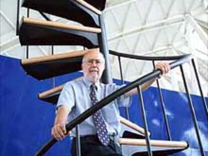 Manuel Toharia, en el Museo de las Ciencias Príncipe Felipe.