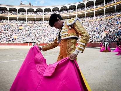 El diestro Roca Rey, en la plaza de Las Ventas.