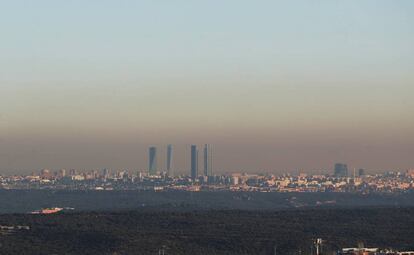 Nube de poluci&oacute;n sobre Madrid.