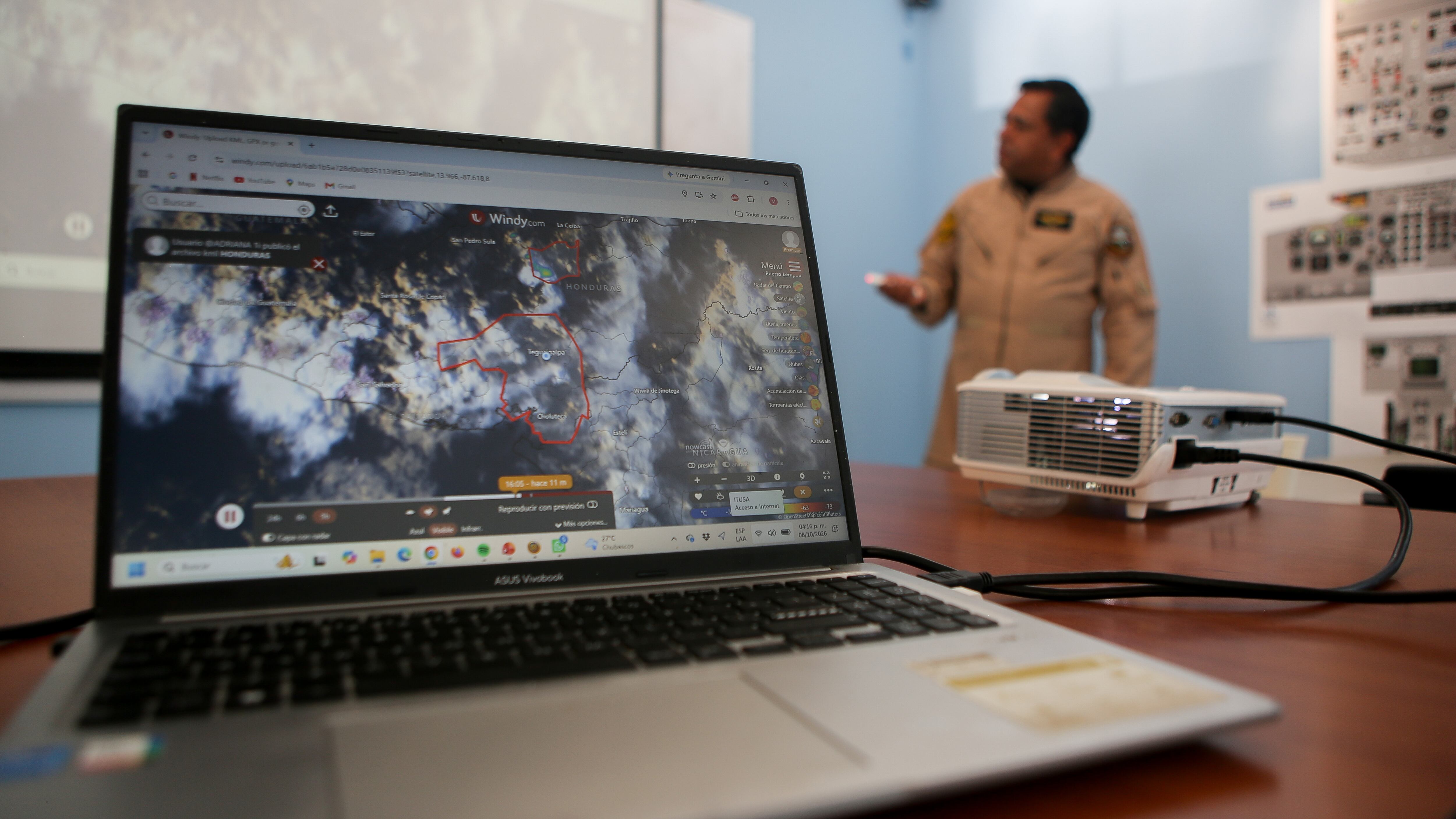 Un mapa satelital las zonas del territorio hondureño intervenidas durante la jornada de vuelo.
