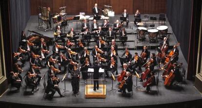 La Real Orquesta Sinfónica de Sevilla, en el Gran Teatro Falla en 2013.