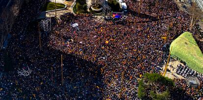 Vista aérea de plaza España durante la protesta, en una imagen distribuida por el Partido Popular.