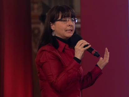 La directora del Conacyt, María Elena Álvarez-Buylla, en una conferencia en Palacio Nacional en abril de 2020.