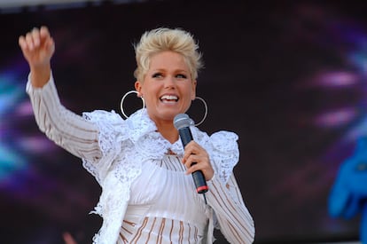 Xuxa, en una actuación en Copacabana en 2006.