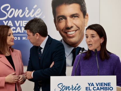 La 'exsíndica' de Ciudadanos Ruth Merino (derecha), junto al presidente del PPCV, Carlos Mazón, y a la secretaria general, María José Catalá, durante su presentación como parte del equipo económico del PP de la Comunidad Valenciana.