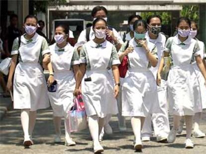 Un grupo de enfermeras del Hospital San Lázaro de Manila, Filipinas.