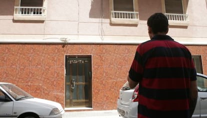 La vivienda del barrio de El Carrús en Elche en la que vivía la pareja.