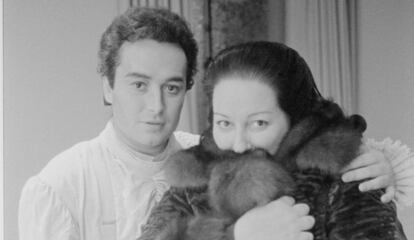 José Carreras y Montserrat Caballé, antes de su actuación en la ópera 'Werther' del compositor Jules Massenet, en 1978.