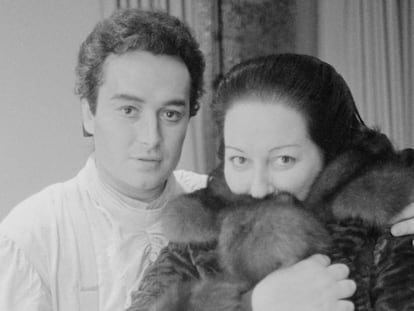 José Carreras y Montserrat Caballé, antes de su actuación en la ópera 'Werther' del compositor Jules Massenet, en 1978.