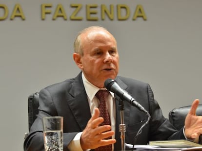 O ministro Guido Mantega em coletiva no in&iacute;cio do ano.