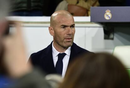 El entrenador del Real Madrid Zinedine Zidane antes del partido.