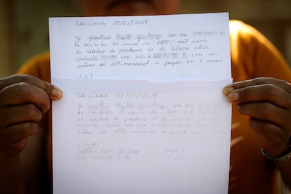 Uno de los contratos de préstamo de la supuesta estafa.