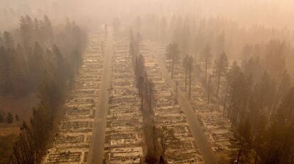 Un barrio entero calcinado en Paradise, California, donde se quemaron más de 13.000 viviendas.