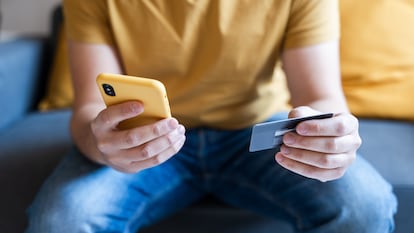 Artículo de EL PAÍS Escaparate que describe las mejores ofertas de la semana en Amazon para ahorrar al máximo.