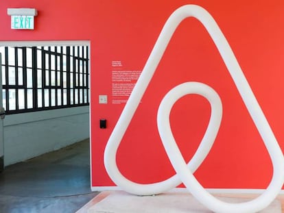 Interior de la sede de Airbnb en California.