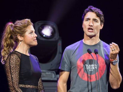 El primer ministro canadiense, Justin Trudeau, y su mujer Sophie Gregoire Trudeau, en un concierto en el marco de la conferencia del Fondo Mundial celebrada en Montreal (Canad&aacute;).