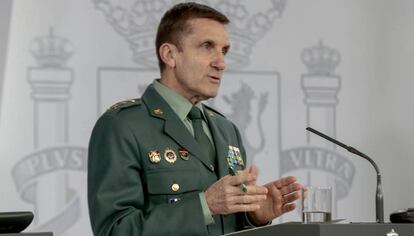 El jefe del Estado Mayor de la Guardia Civil, José Manuel Santiago Marín, durante una rueda de prensa.