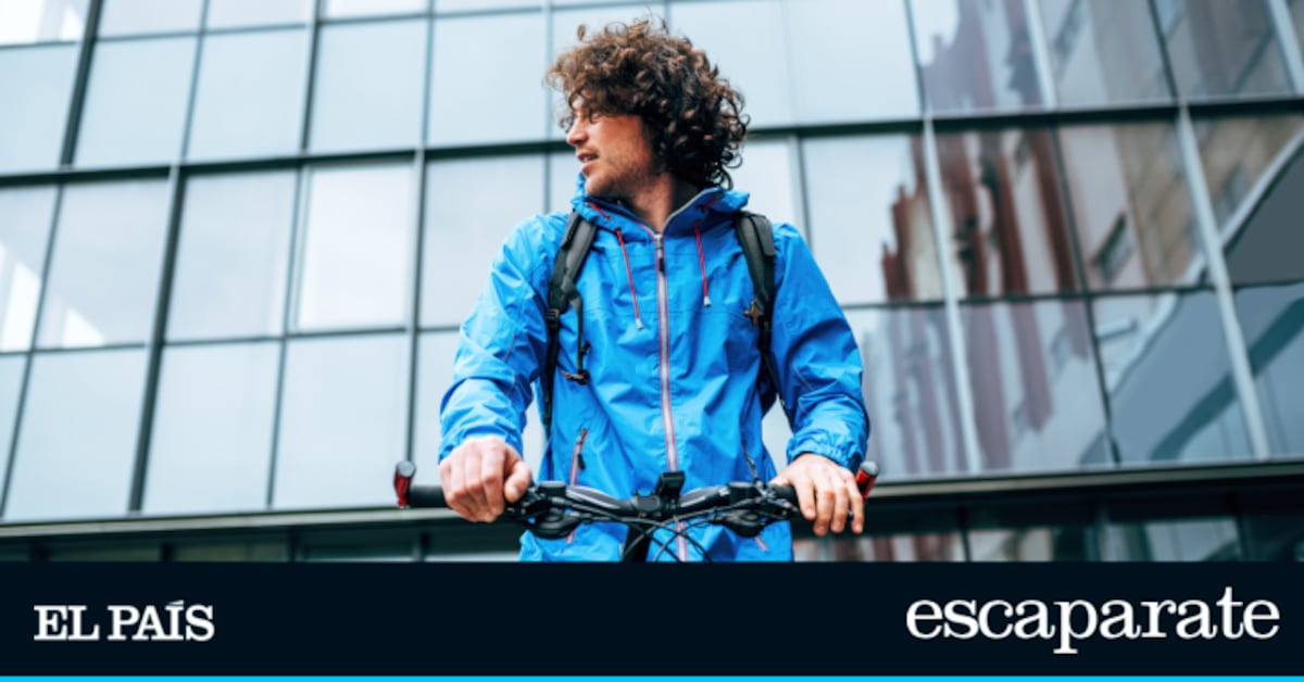 Fichamos en Amazon el chubasquero impermeable y cortavientos que arrasa para uso diario: a la venta por menos de 15 euros