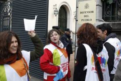 Los trabajadores de Telemadrid piden al Defensor del Pueblo que medie ante la Comunidad de Madrid y el ente público Radio Televisión Madrid para paralizar el despido colectivo de 925 trabajadores presentado por la cadena y abrir una negociación. EFE/Archivo