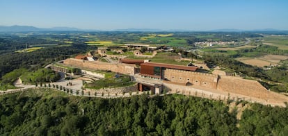Vista del complejo del Castell de Sant Julià de Ramis, en una imagen proporcionada por El Celler de Can Roca.