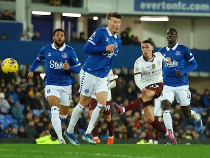 El gol de Phil Foden ante el Everton.