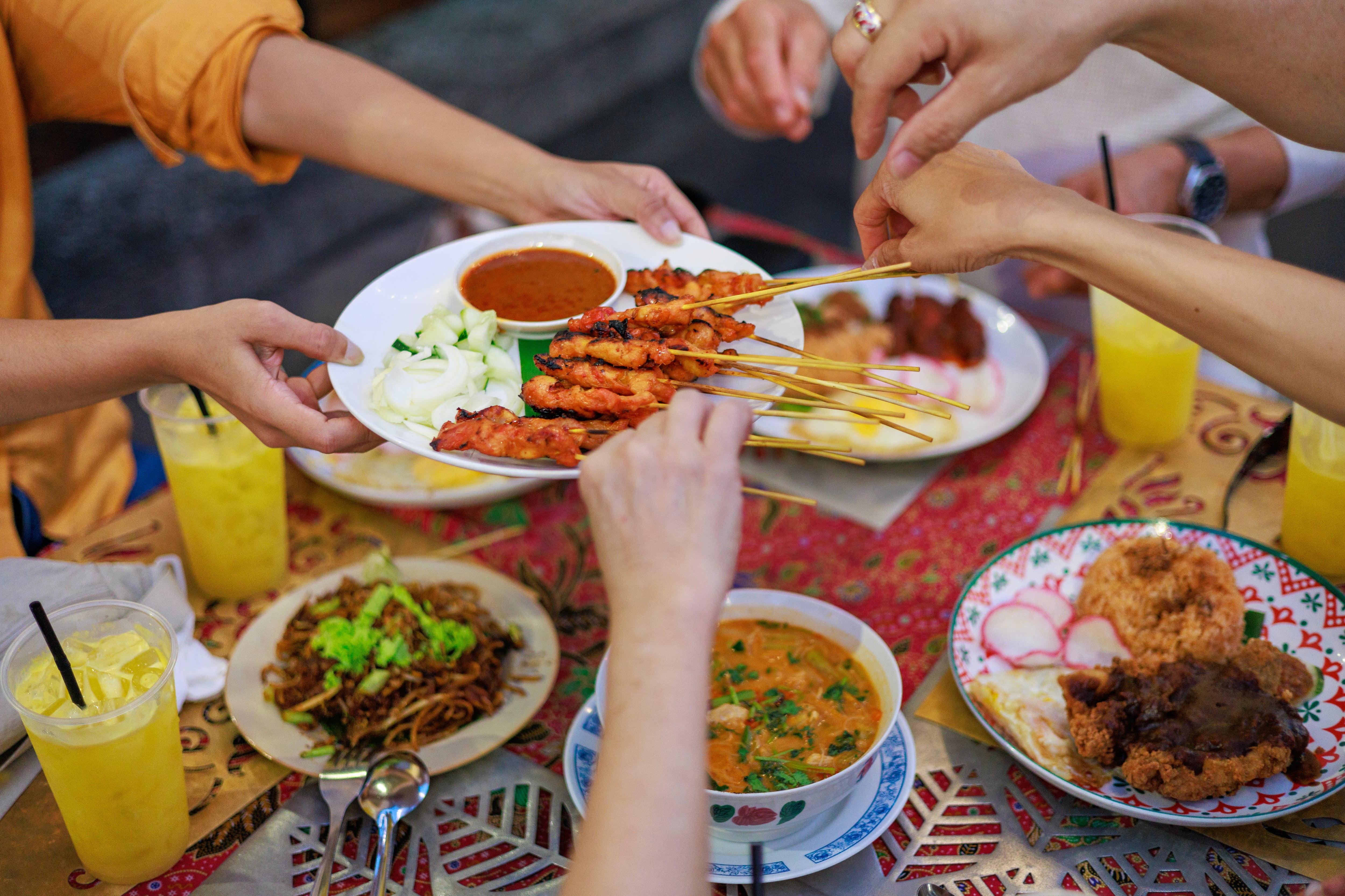 Comer fuera tiene su qué