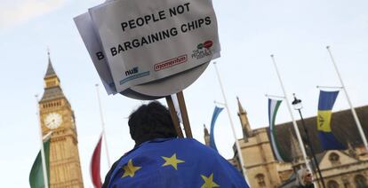 Protestas en Londres a favor de que el Parlamento brit&aacute;nico modifique el proyecto del Brexit.