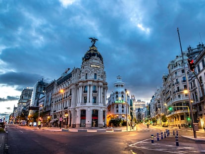 El arranque de la Gran Vía desde la calle de Alcalá.