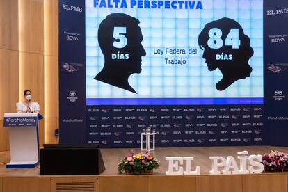 Aideé Zamorano, fundadora de la Mamá godín, una iniciativa que busca incentivar la igualdad en el entorno laboral, durante su conferencia 'La participación de las mujeres en la economía', en la quinta edición del foro 'No Money'.
