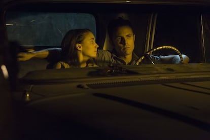 Rooney Mara y Casey Afleck, en una imagen de 'En un lugar sin ley'.