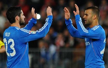 Jes&eacute; felicita a Isco por su tanto al Almer&iacute;a.