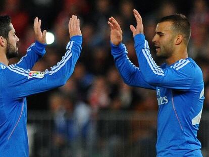 Jes&eacute; felicita a Isco por su tanto al Almer&iacute;a.