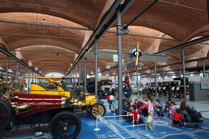 Interior de la fábrica de Terrassa Vapor Aymerich, Amat y Jover, que aloja el Museo de la Ciencia y de la Técnica de Cataluña.