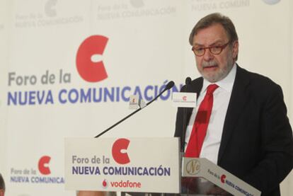 Juan Luis Cebrián, ayer, en el Foro Nueva Comunicación celebrado en Madrid.